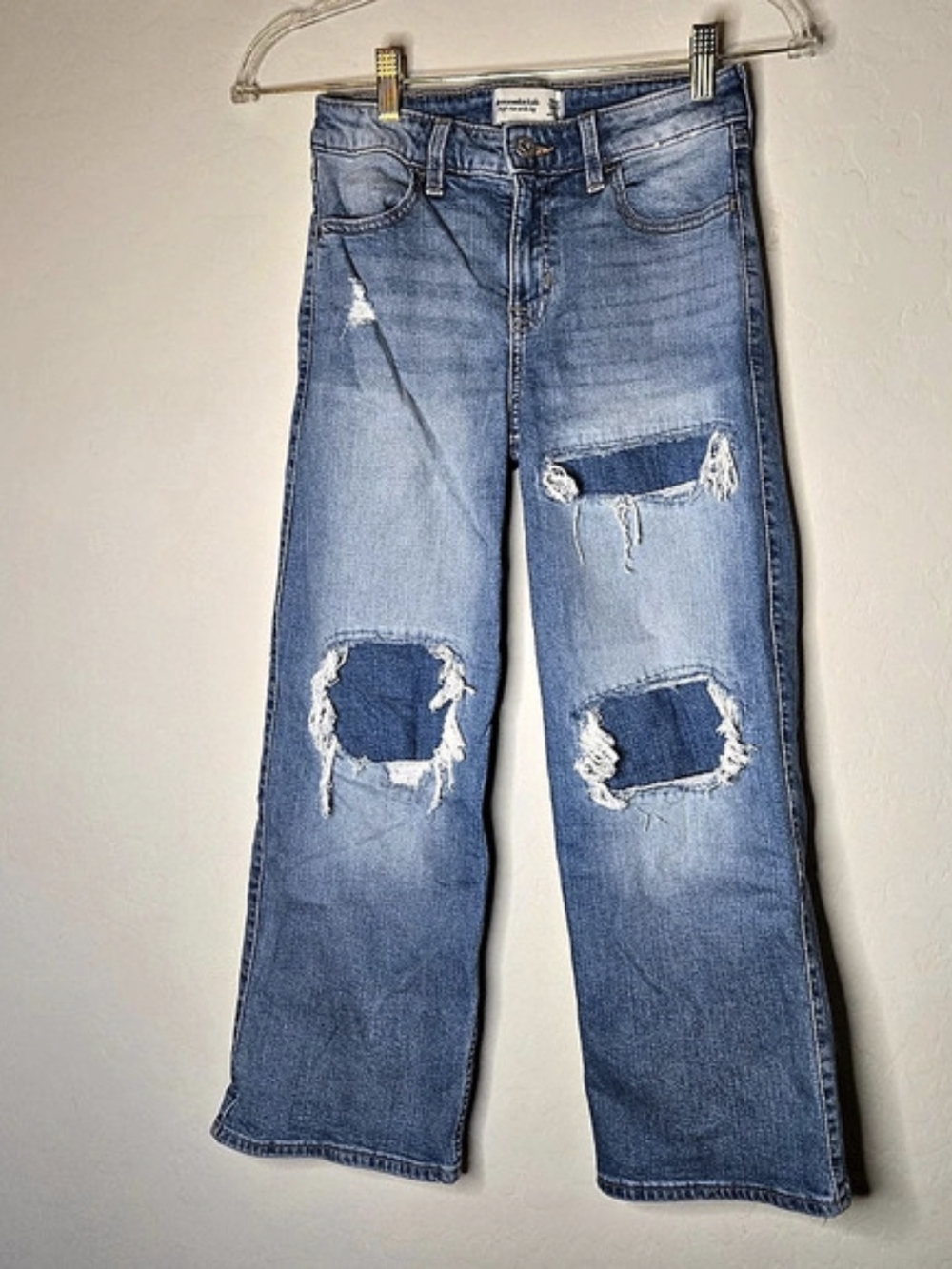 Abercrombie High Rise Wide Leg Distressed Wide Leg Jeans Size 11/12